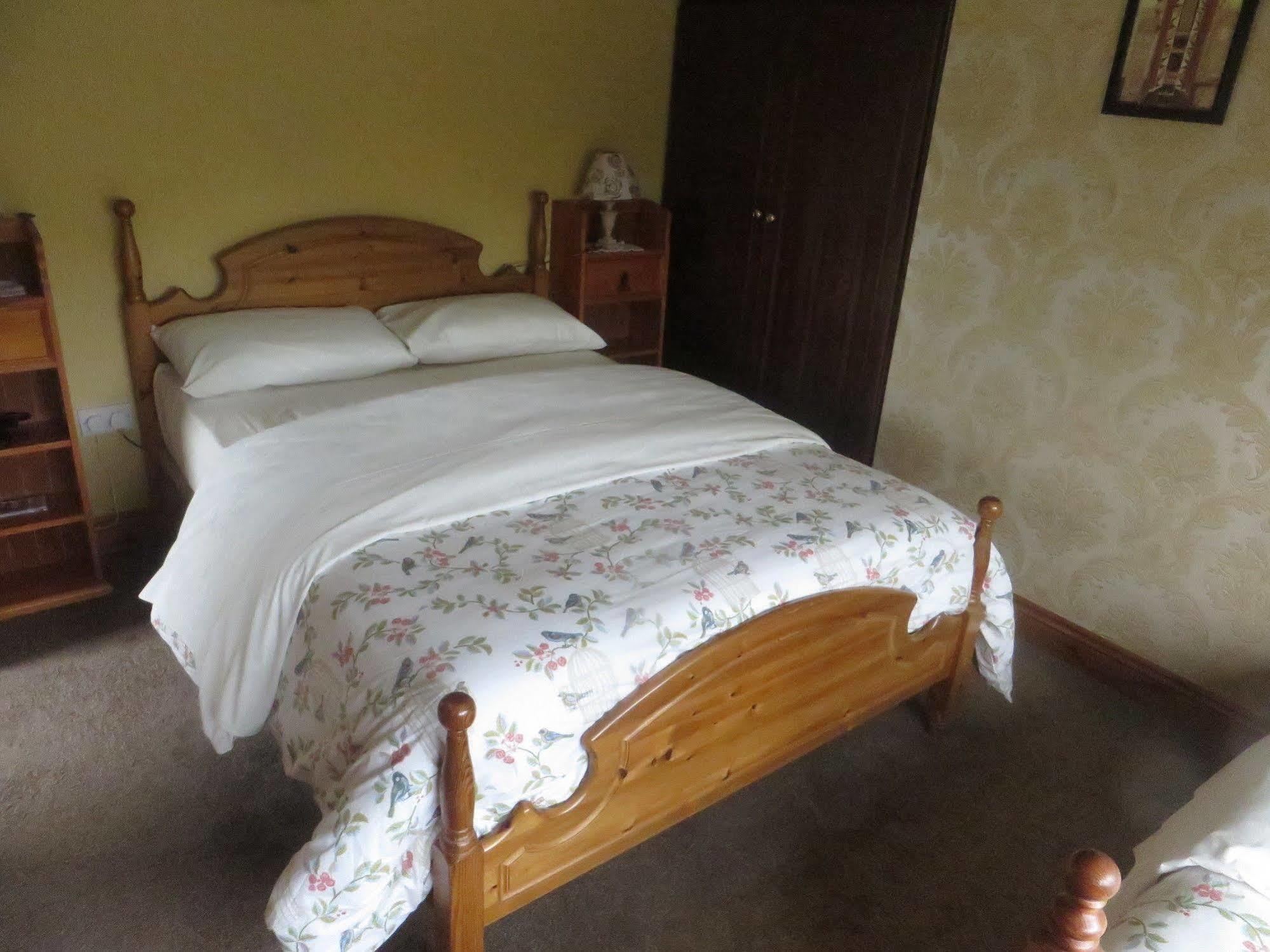 Dawn House B&B Kilmeaden Esterno foto